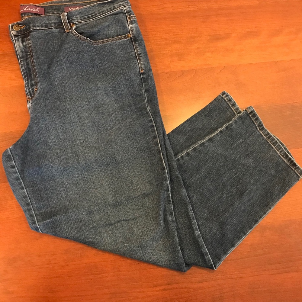Amanda Jeans